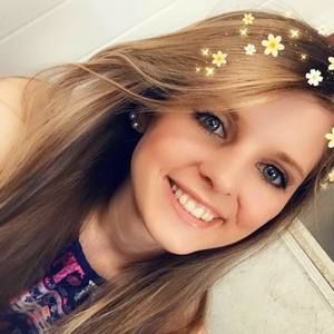 Meet your Posher, Kayla